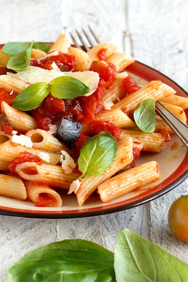 Pasta alla Norma mit Auberginen