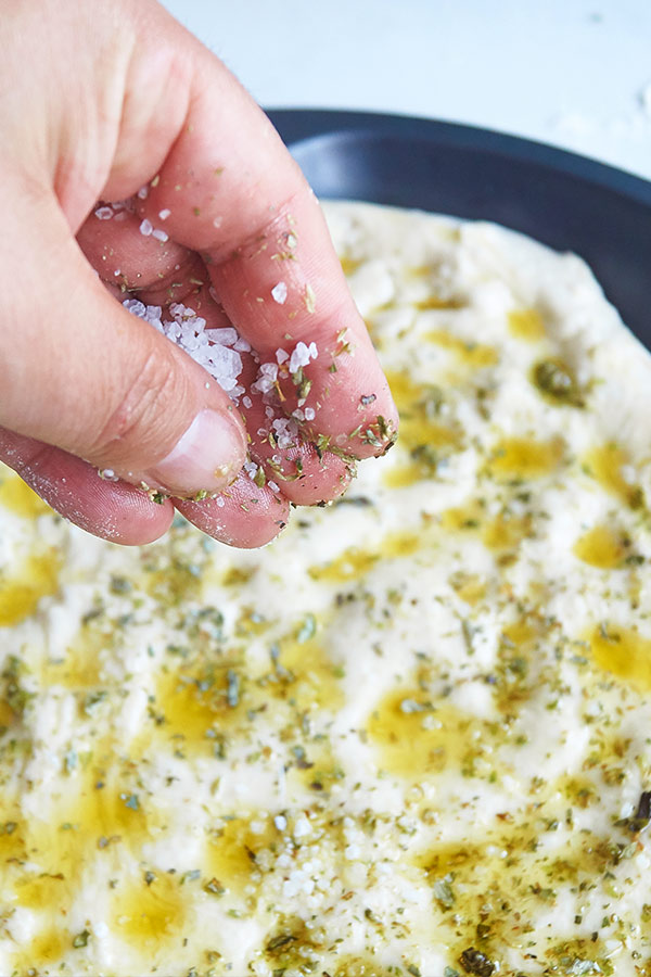 Ligurische Focaccia mit Olivenöl