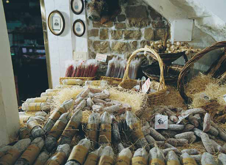 Schaufenster von Falorni Schaufenster von Falorni Antica Macelleria
