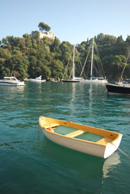 große und kleine Boote