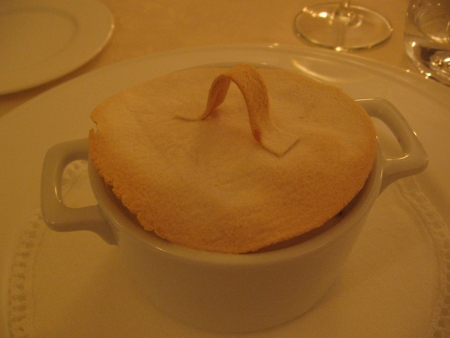 cremesuppe_ziegenmilch_grana_padano_kürbis_san_daniele Cremesuppe mit Grana Padano und Julienne von San-Daniele-Schinken