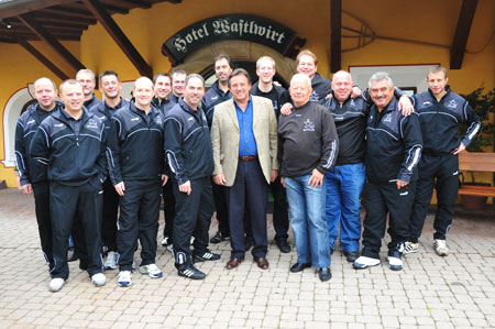fussballkoeche_wastlwirt Die Fußballköche vor und mit dem Wastlwirt