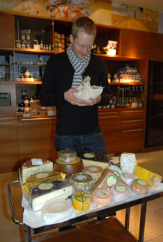 Zu Besuch beim Käsegott Hansi Baumgartner in Südtirol