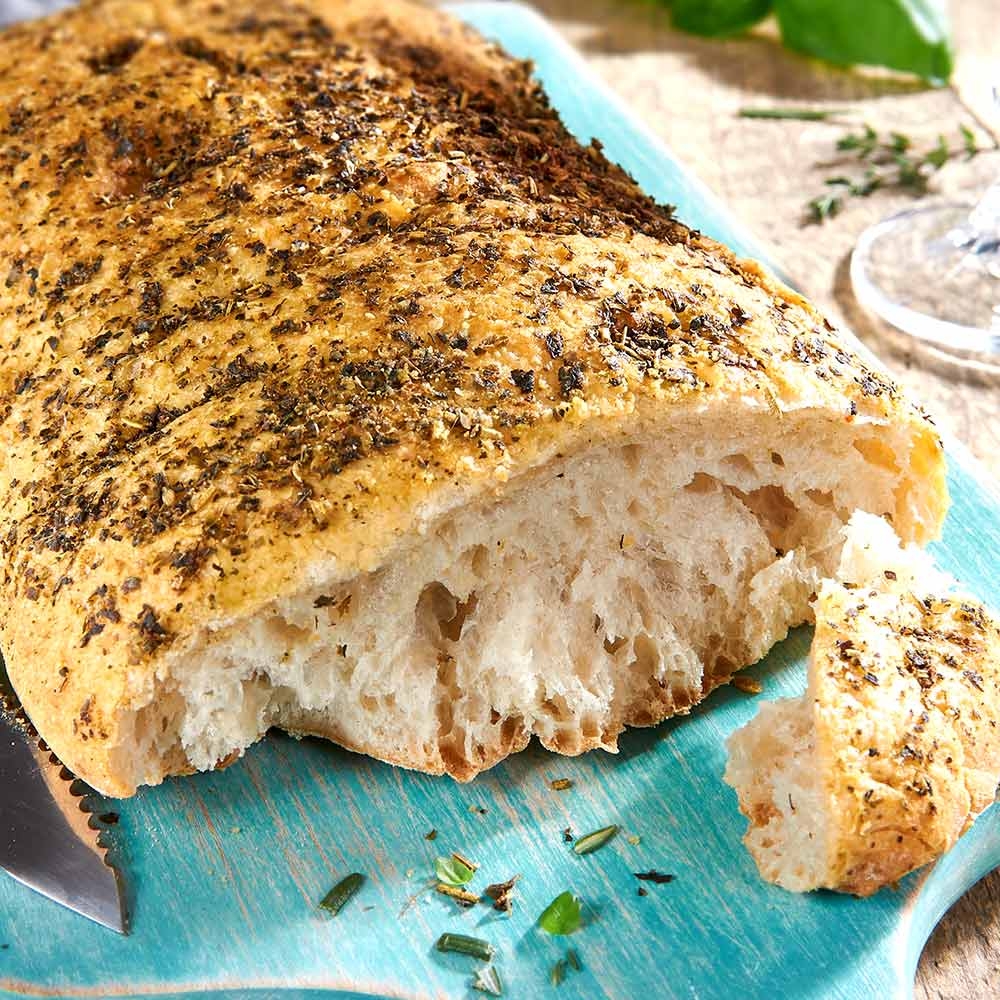 Ciabatta mit Kräutern – frisches Brot im Bild