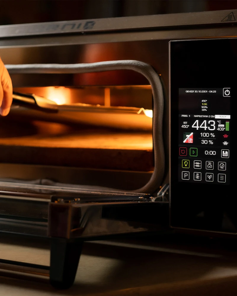 EffeUno P134H 509E Extra Power - Pizzaofen elektrisch – mit passenden Accessoires arrangiert