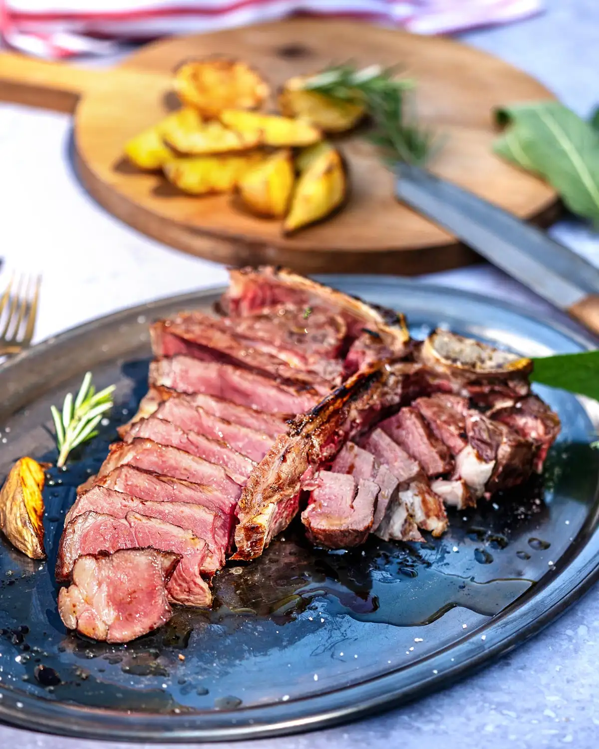 Bistecca alla Fiorentina - Italienisches Steak Bistecca alla Fiorentina - Italienisches Steak