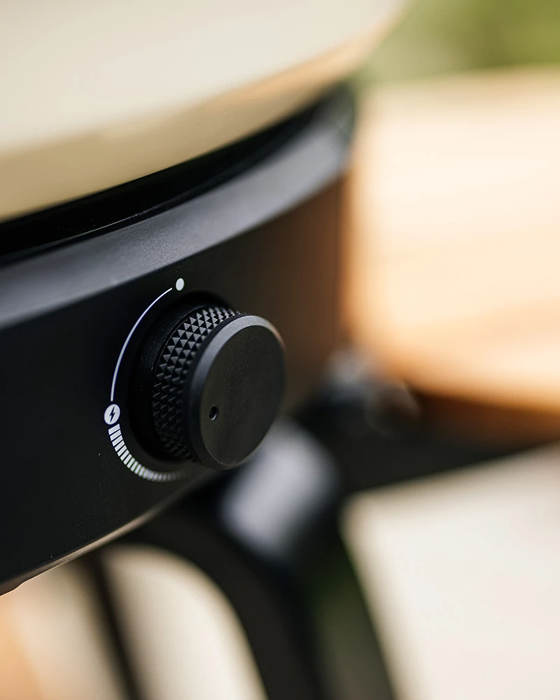 Gozney Dome S1 – Gas Pizzaofen – mit passenden Accessoires arrangiert