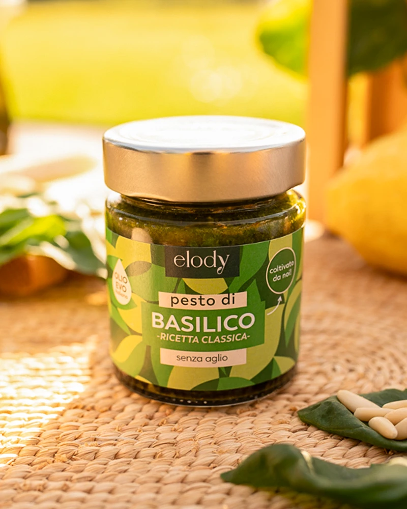 Basilikum-Pesto - ohne Knoblauch Basilikum-Pesto - ohne Knoblauch