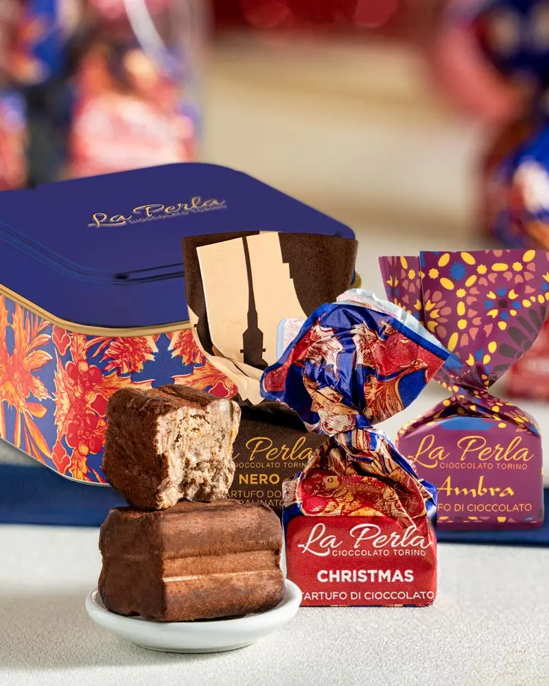 Weihnachtliche Tartufi - Mix in Minibox Weihnachtliche Tartufi - Mix in Minibox – ansprechend in Szene gesetzt