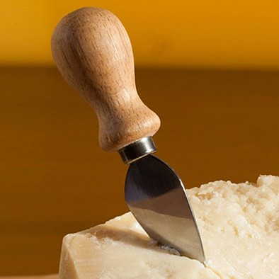 Parmesanmesser mit Holzgriff