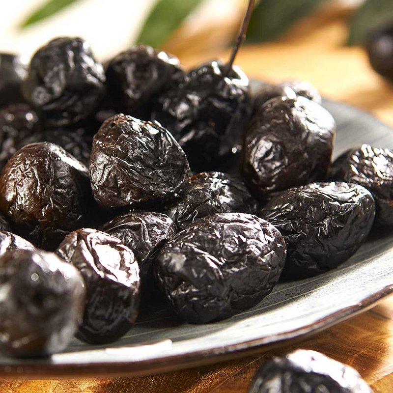 Schwarze Oliven mit Stein geröstet | Gustini Feinkost