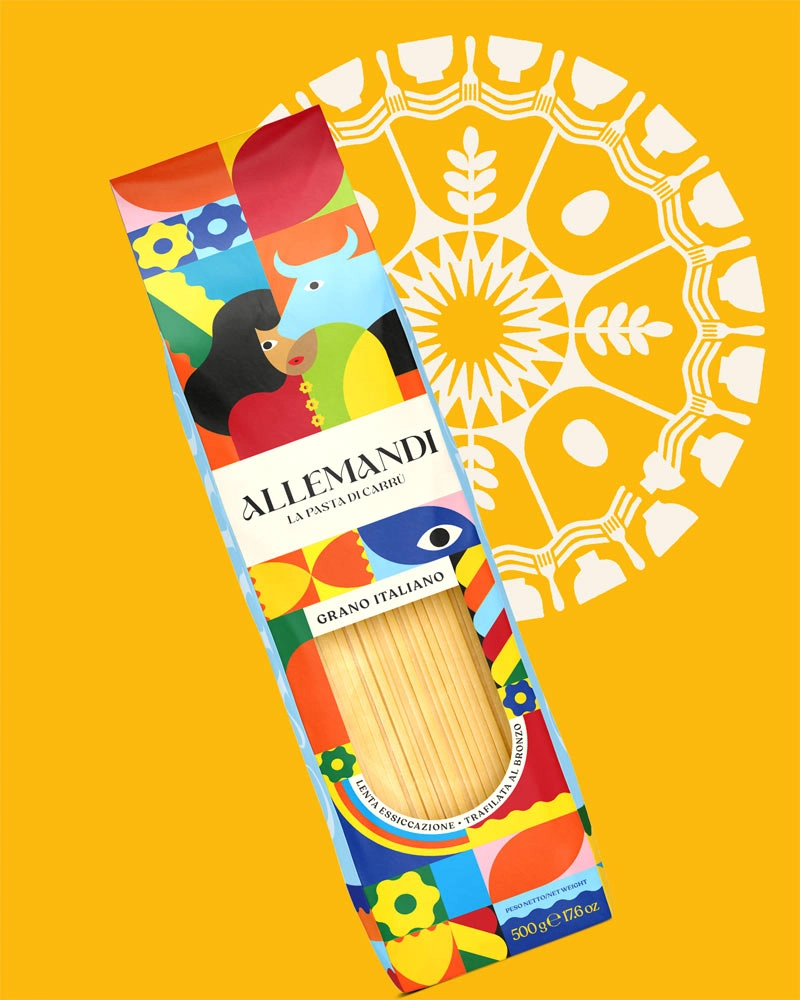 Linguine - Premiumpasta – mit passenden Accessoires arrangiert