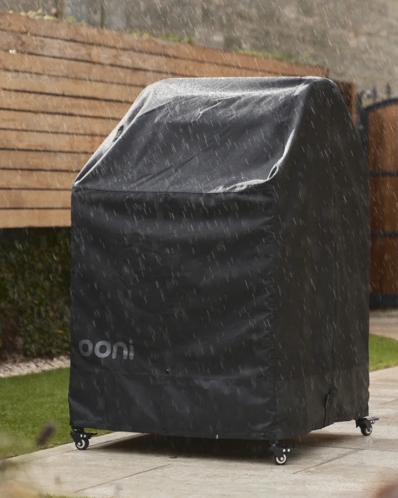 Ooni Koda 16 - Pizzaofen Sparset – mit passenden Accessoires arrangiert