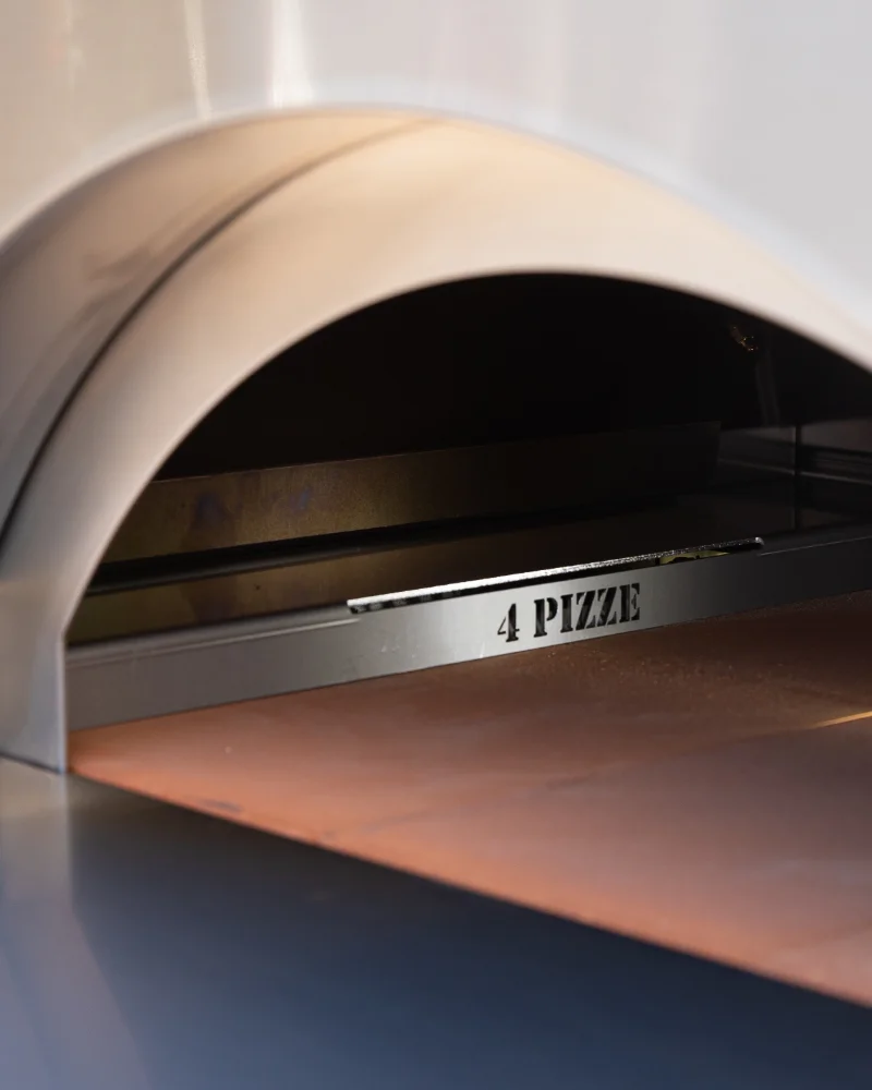 Alfa Forni Kit Hybrid Classico oder Moderno 2 – mit passenden Accessoires arrangiert