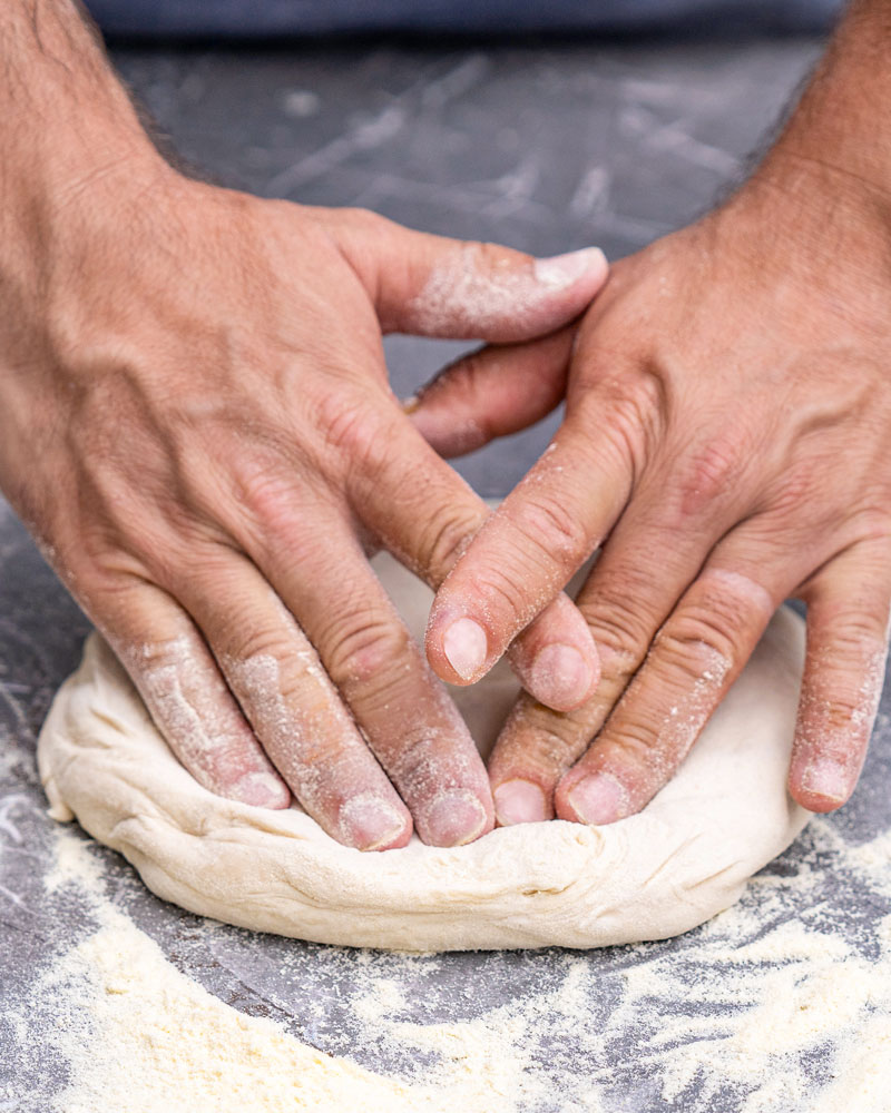Semola Caputo - Hartweizengrieß fein – mit passenden Accessoires arrangiert