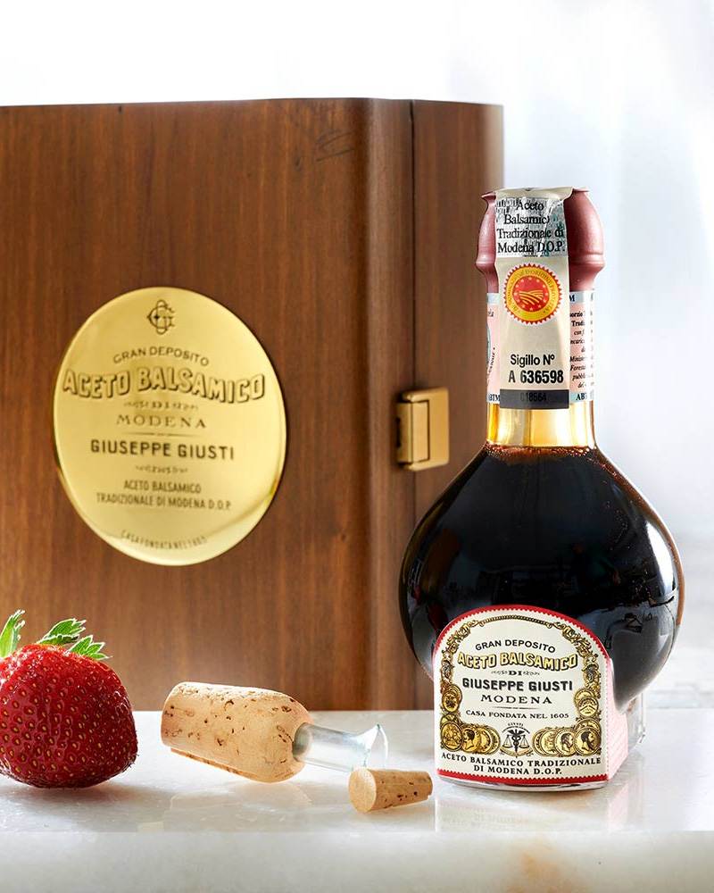 Aceto Balsamico Tradizionale DOP - affinato Aceto Balsamico Tradizionale DOP - affinato