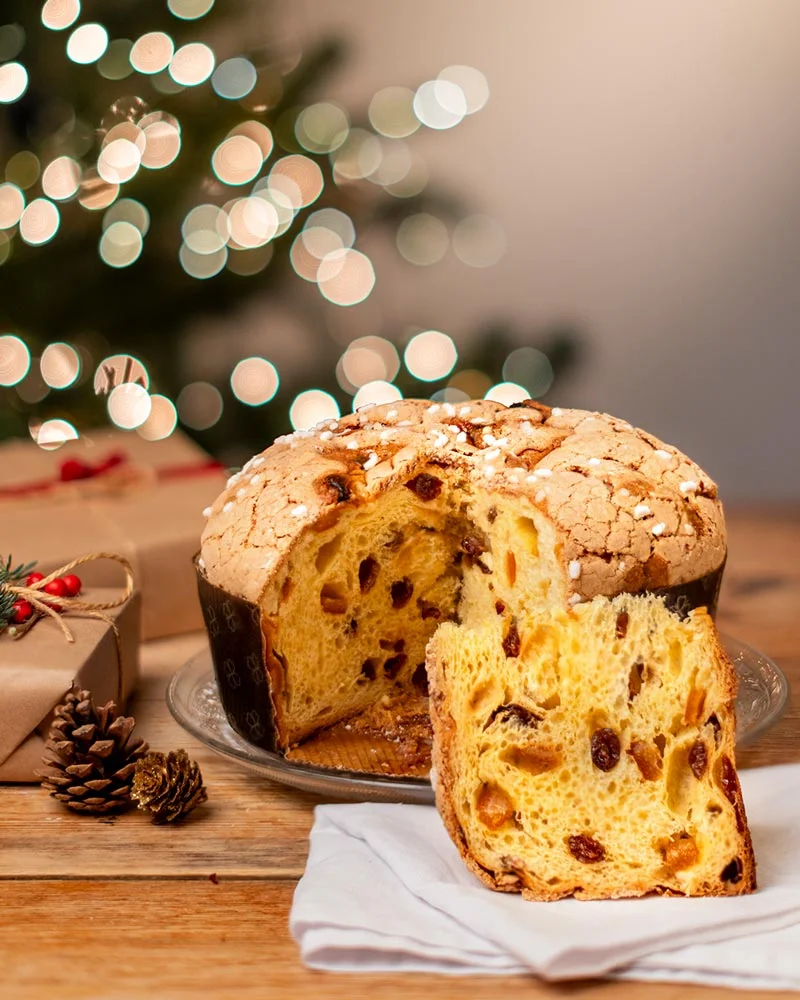 Klassischer Panettone - im Geschenkkarton Klassischer Panettone - im Geschenkkarton – ansprechend in Szene gesetzt