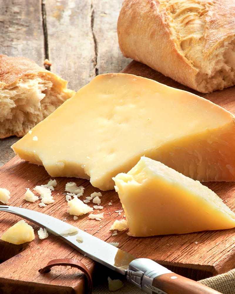 Pecorino Sardo DOP - 5 Monate gereift Pecorino Sardo DOP - 5 Monate gereift