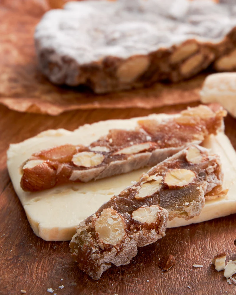 Panforte - Früchtebrot zu Käse – ansprechend in Szene gesetzt