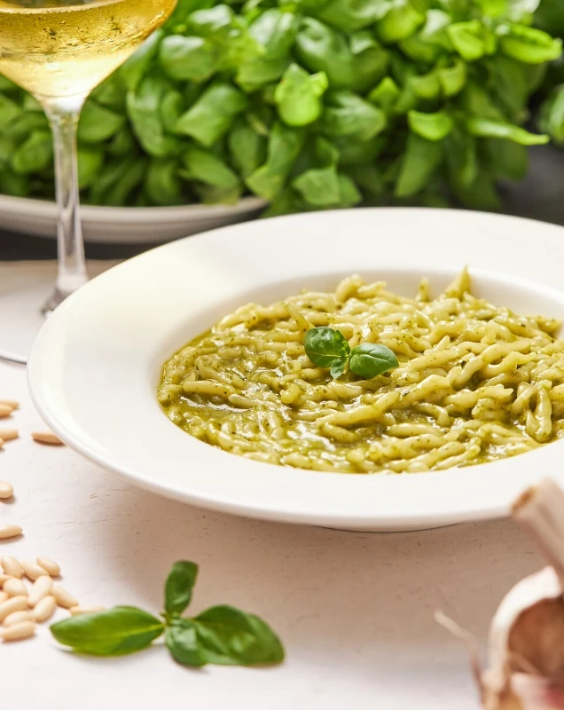 Trofie al Pesto Genovese auf einem Teller
